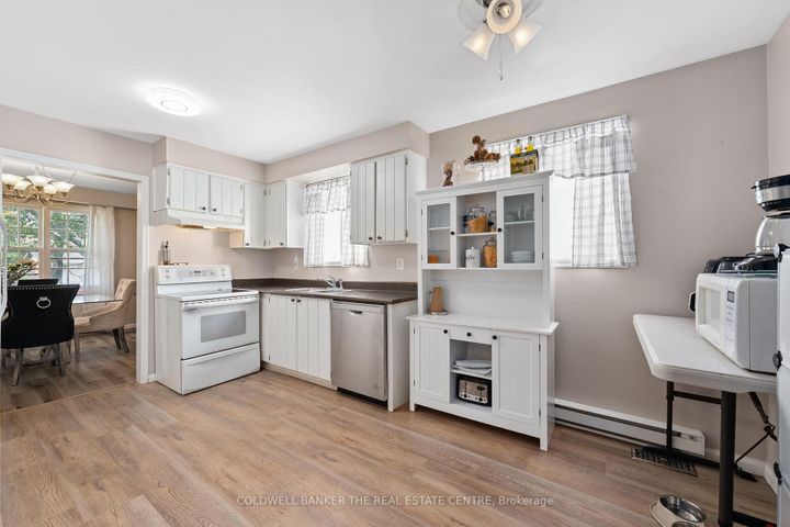 Photo 7 at 60 Pringle Avenue, Markham Village, Markham