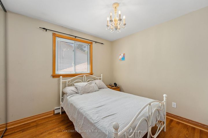 Photo 13 at 60 Pringle Avenue, Markham Village, Markham