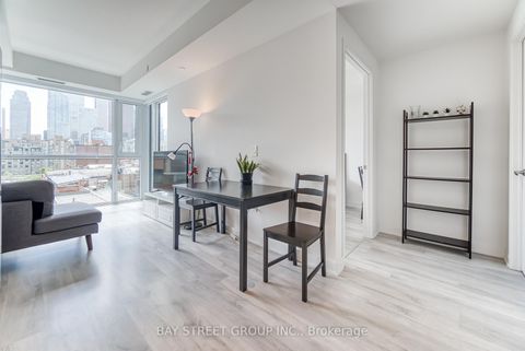 Photo 4 at 665B - 135 Lower Sherbourne Street, Moss Park, Toronto