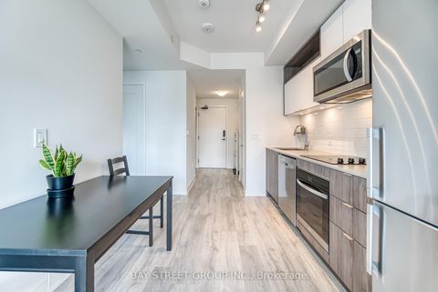 Photo 5 at 665B - 135 Lower Sherbourne Street, Moss Park, Toronto