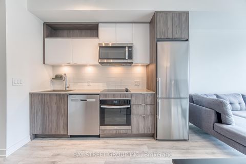 Photo 7 at 665B - 135 Lower Sherbourne Street, Moss Park, Toronto