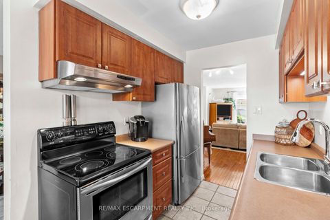 Photo 7 at #56 - 2272 Mowat Avenue, RO River Oaks, Oakville