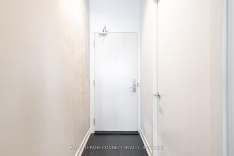 Photo 2 at 206 - 39 Brant Street, Waterfront Communities C1, Toronto