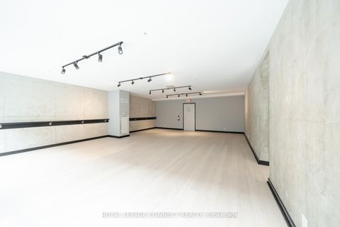 Photo 15 at 206 - 39 Brant Street, Waterfront Communities C1, Toronto