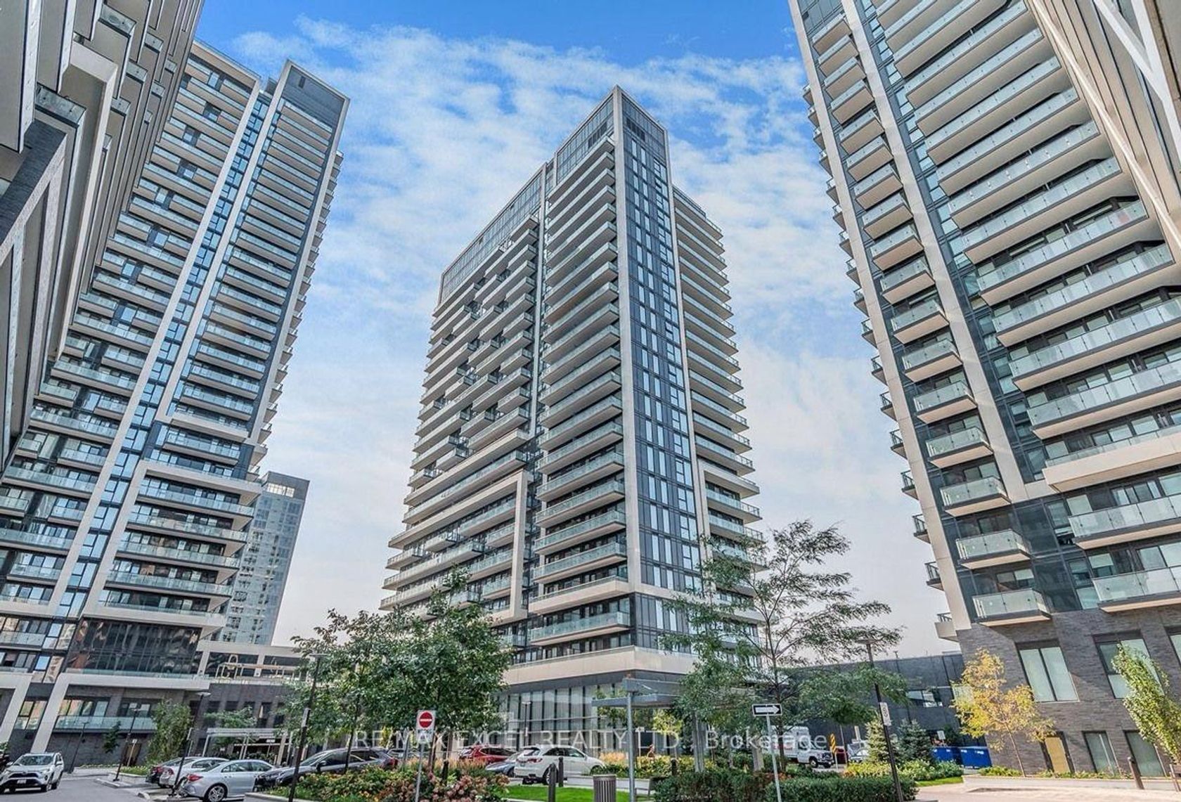 1204 - 95 Oneida Crescent, Langstaff, Richmond Hill 