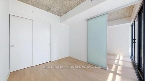 Photo 4 at 301 - 185 Roehampton Avenue, Mount Pleasant West, Toronto