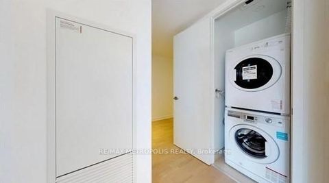 Photo 5 at 301 - 185 Roehampton Avenue, Mount Pleasant West, Toronto