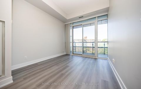 Photo 4 at 406 - 99 The Donway W, Don Mills, Toronto