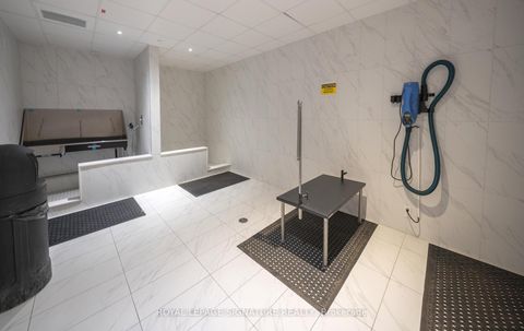 Photo 36 at 406 - 99 The Donway W, Don Mills, Toronto