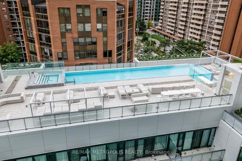 Photo 14 at 1805 - 161 Roehampton Avenue, Mount Pleasant West, Toronto