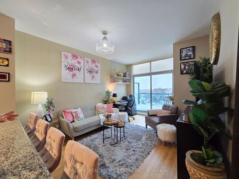 Photo 3 at PH207 - 18 Harding Boulevard, Harding, Richmond Hill