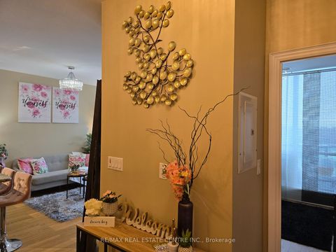 Photo 20 at PH207 - 18 Harding Boulevard, Harding, Richmond Hill
