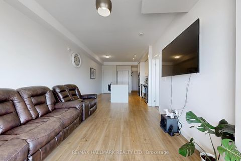 Photo 12 at 416 - 150 Sabina Drive, GO Glenorchy, Oakville