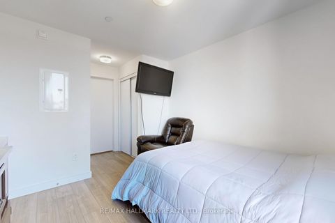 Photo 16 at 416 - 150 Sabina Drive, GO Glenorchy, Oakville