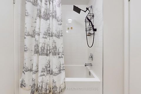 Photo 20 at 416 - 150 Sabina Drive, GO Glenorchy, Oakville