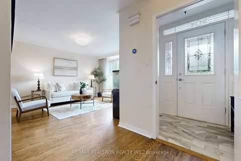 Photo 3 at 87 Valentine Drive, Donalda, Toronto