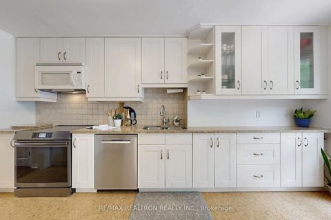 Photo 12 at 87 Valentine Drive, Donalda, Toronto