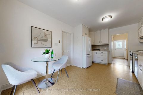 Photo 14 at 87 Valentine Drive, Donalda, Toronto