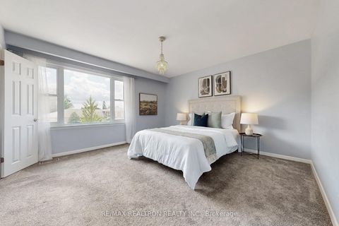 Photo 18 at 87 Valentine Drive, Donalda, Toronto