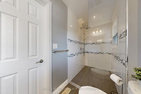 Photo 23 at 87 Valentine Drive, Donalda, Toronto