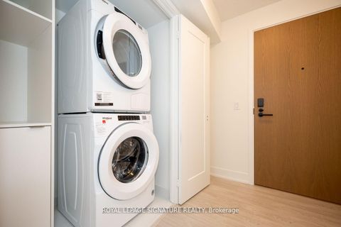 Photo 5 at 1504 - 10 Eva Road, Etobicoke West Mall, Toronto