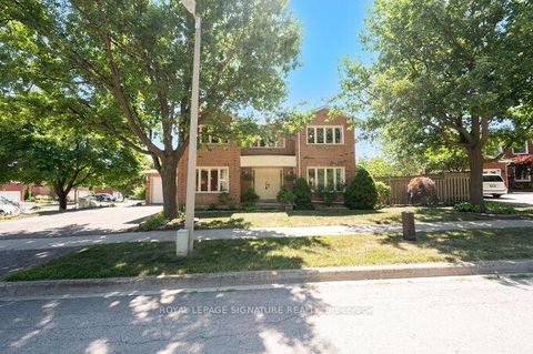 Photo 5 at 2921 Caradoc Lane, CV Clearview, Oakville