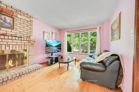 Photo 18 at 2921 Caradoc Lane, CV Clearview, Oakville