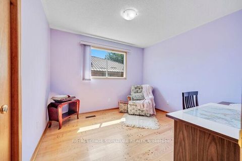 Photo 33 at 2921 Caradoc Lane, CV Clearview, Oakville