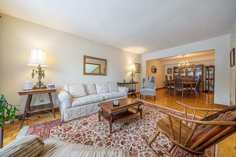 Photo 6 at 79 Mayvern Crescent, North Richvale, Richmond Hill