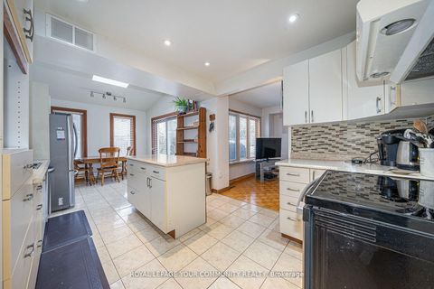 Photo 9 at 79 Mayvern Crescent, North Richvale, Richmond Hill