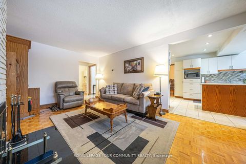 Photo 16 at 79 Mayvern Crescent, North Richvale, Richmond Hill