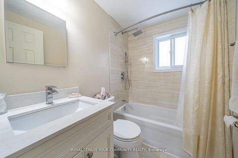 Photo 19 at 79 Mayvern Crescent, North Richvale, Richmond Hill
