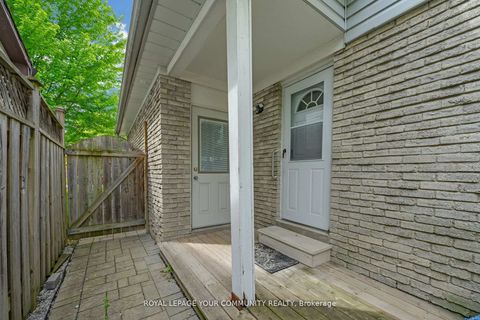 Photo 26 at 79 Mayvern Crescent, North Richvale, Richmond Hill