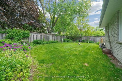 Photo 33 at 79 Mayvern Crescent, North Richvale, Richmond Hill