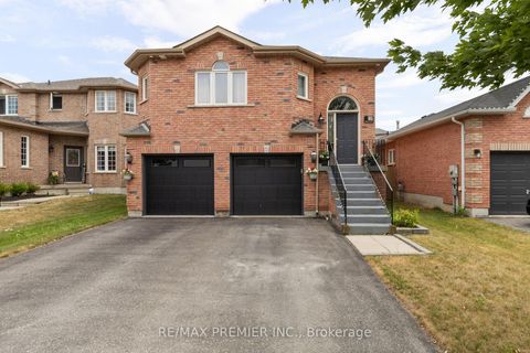 Photo 0 at 5 Humber Street, Ardagh, Barrie