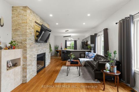 Photo 7 at 5 Humber Street, Ardagh, Barrie