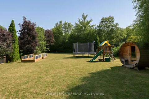 Photo 30 at 41 White Elm Road, Holly, Barrie