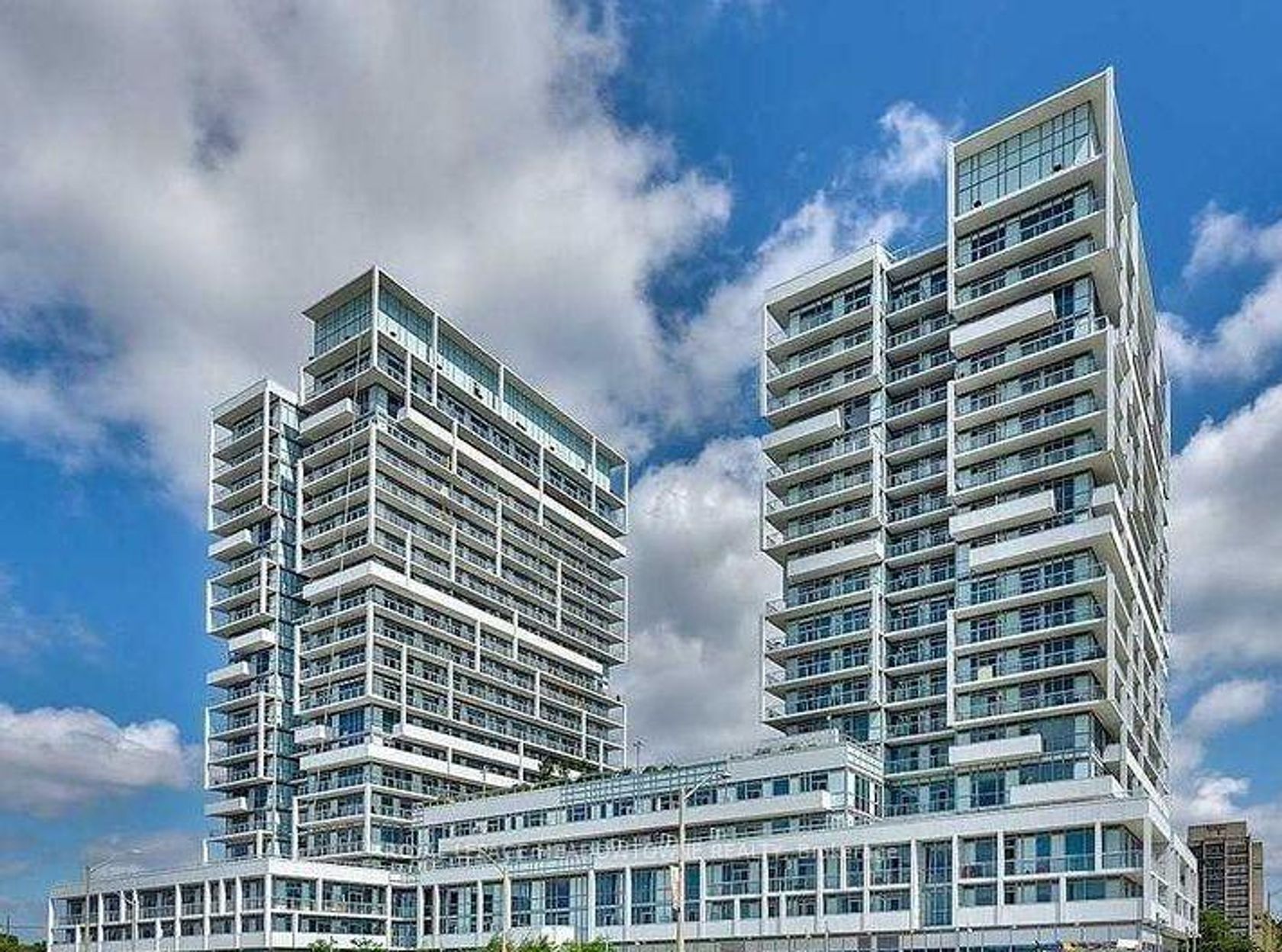 1210 - 55 Speers Road, QE Queen Elizabeth, Oakville 