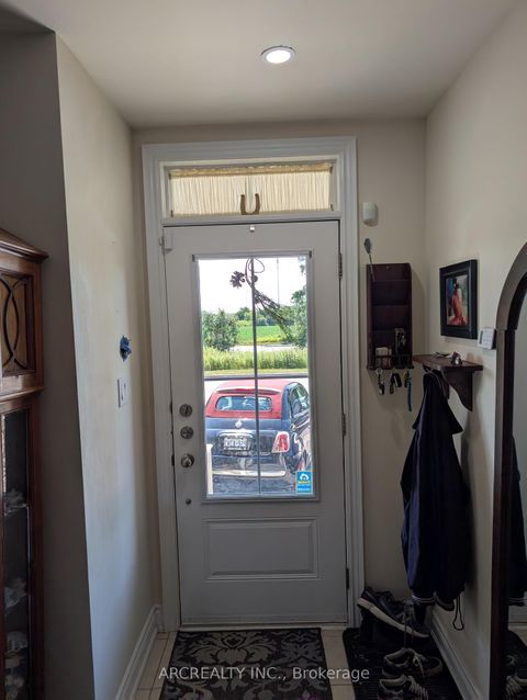 Photo 2 at 46 Betony Drive, Oak Ridges, Richmond Hill