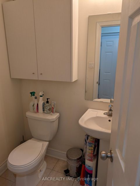 Photo 3 at 46 Betony Drive, Oak Ridges, Richmond Hill