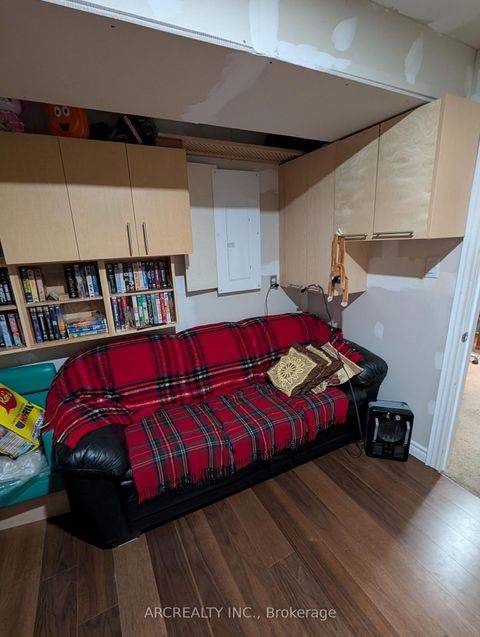 Photo 32 at 46 Betony Drive, Oak Ridges, Richmond Hill