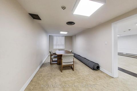Photo 31 at 1409 - 61 Richview Road, Humber Heights, Toronto