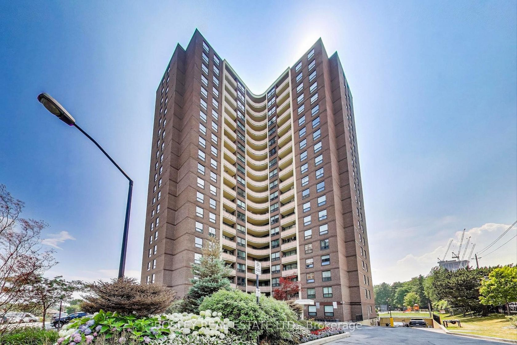 1409 - 61 Richview Road, Humber Heights, Toronto 