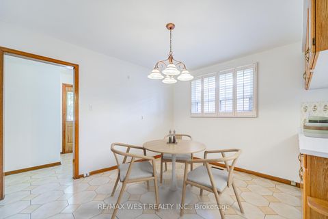 Photo 20 at 85 Downsview Avenue, CFB, Toronto