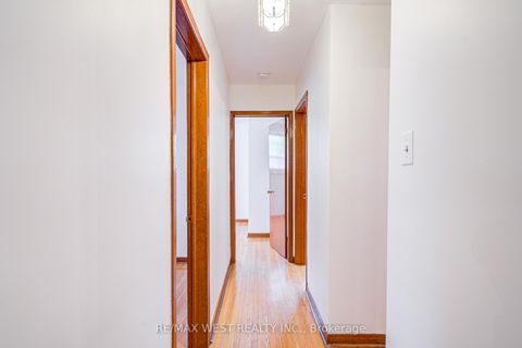 Photo 21 at 85 Downsview Avenue, CFB, Toronto