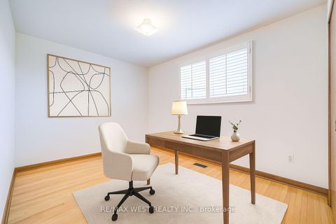 Photo 31 at 85 Downsview Avenue, CFB, Toronto