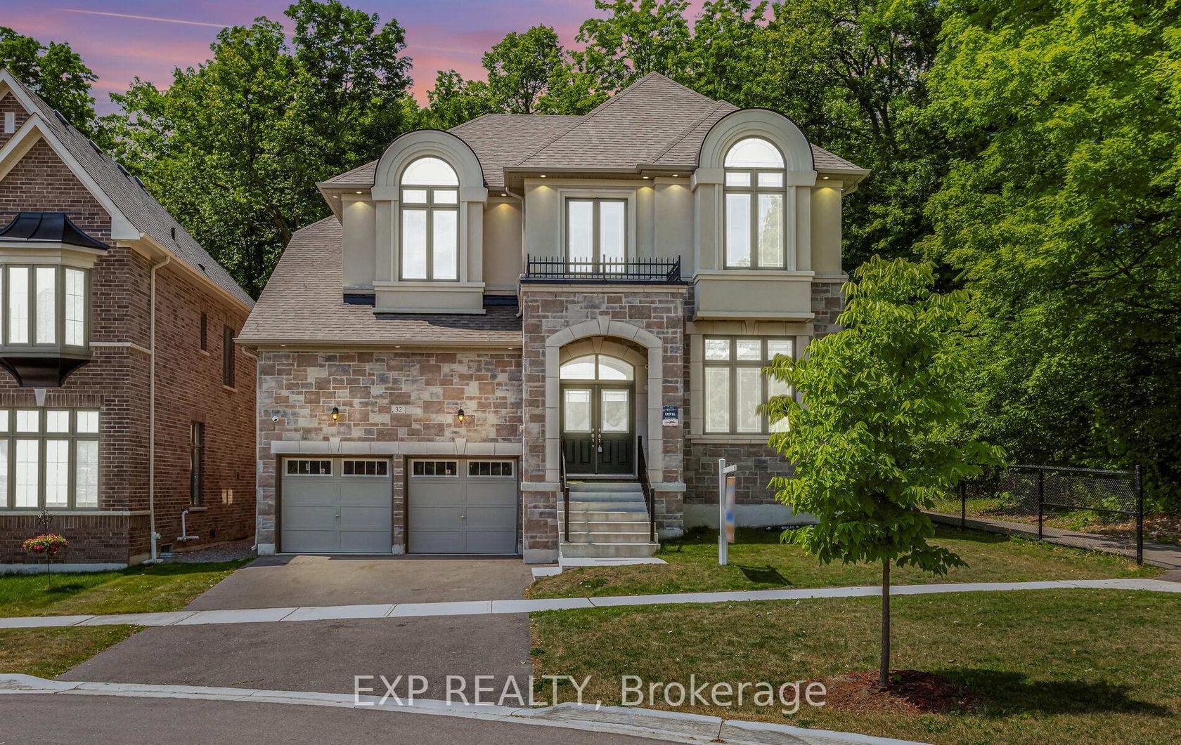 32 Daisy Meadow Crescent, Caledon East, Caledon 