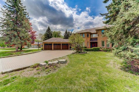 Photo 1 at 90 Treegrove Circle, Hills of St Andrew, Aurora