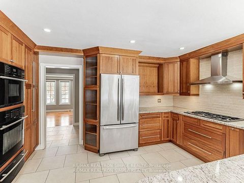 Photo 15 at 90 Treegrove Circle, Hills of St Andrew, Aurora