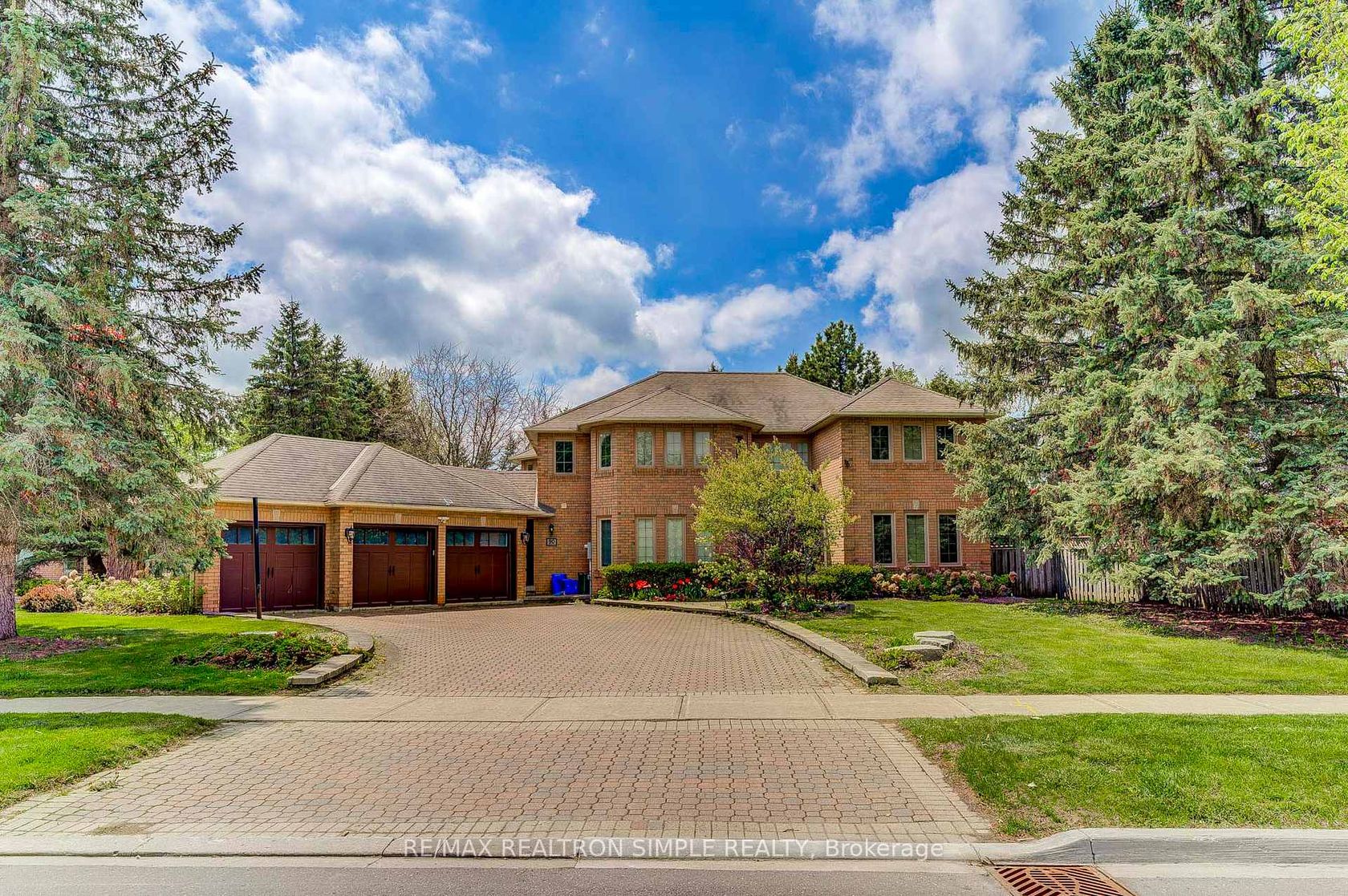 90 Treegrove Circle, Hills of St Andrew, Aurora 